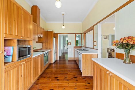 Photo of property in 10 The Close, Greenhithe, Auckland, 0632