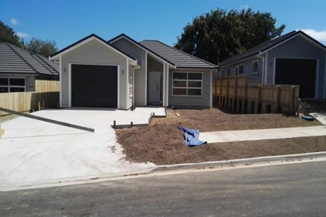 Photo of property in 9 Church Street, Winton, 9720