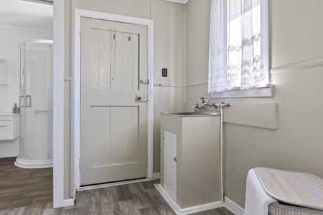 Photo of property in 40 Blake Street, Waitara, 4320