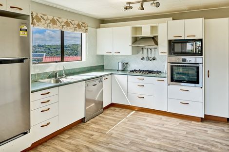 Photo of property in 33 Clipper Street, Titahi Bay, Porirua, 5022