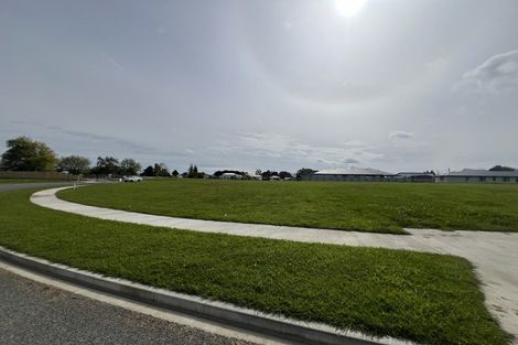 Photo of property in 15 Campbell Place, Marton, 4710