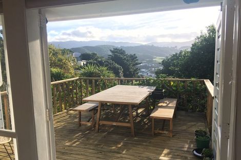 Photo of property in 32 Volga Street, Island Bay, Wellington, 6023