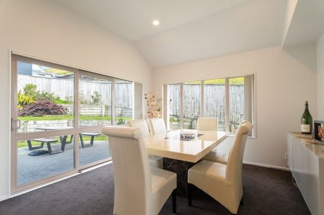 Photo of property in 8 Neston Grove, Churton Park, Wellington, 6037