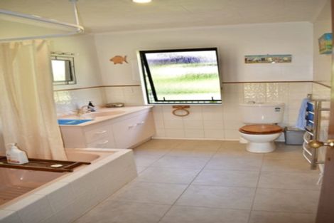 Photo of property in 205 Old Hautere Road, Hautere, Otaki, 5582