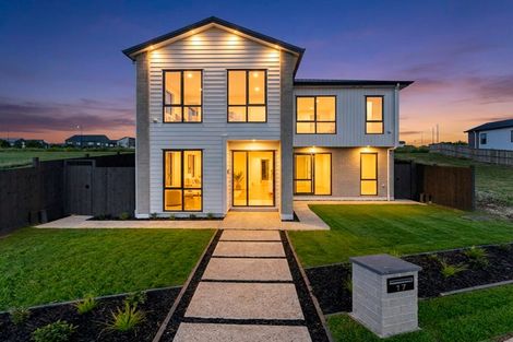 Photo of property in 17 Emerald Avenue, Rosehill, Papakura, 2113