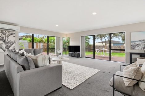 Photo of property in 680 Gloucester Road, Papamoa Beach, Papamoa, 3118