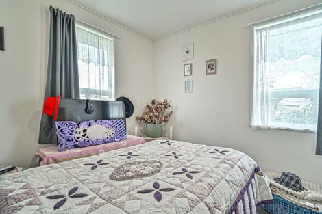 Photo of property in 12 Liverpool Crescent, Flaxmere, Hastings, 4120