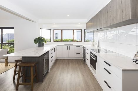 Photo of property in 89 Cannon Hill Crescent, Mount Pleasant, Christchurch, 8081