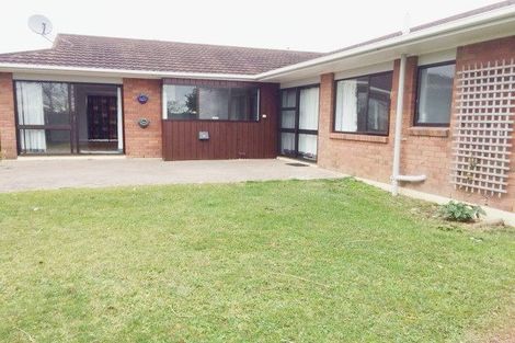 Photo of property in 31 Orangewood Drive, Northpark, Auckland, 2013