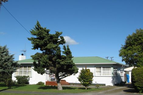 Photo of property in 3 Gordon Crescent, Marton, 4710