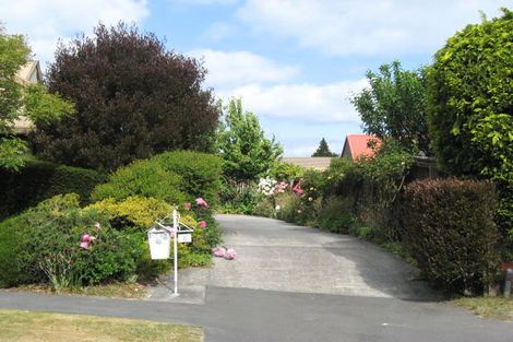 Photo of property in 6 Glenburn Place Avonhead Christchurch City