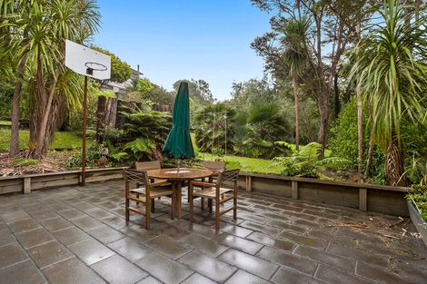 Photo of property in 177 Shaw Road, Oratia, Auckland, 0604