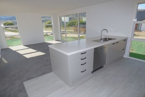 Photo of property in 5 Arion Court, Mount Pisa, Cromwell, 9383