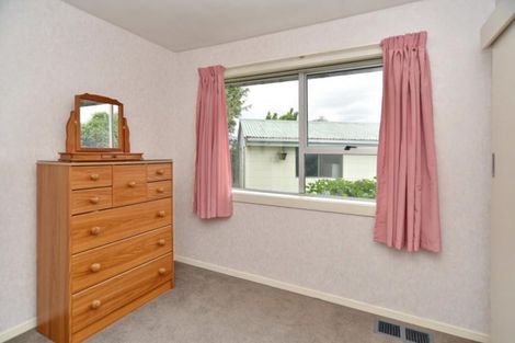 Photo of property in 93 Oakhampton Street, Hornby, Christchurch, 8042