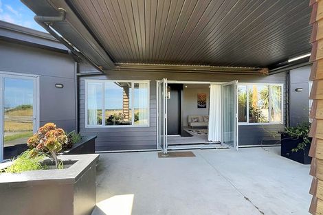 Photo of property in 191 Harakeke Road, Te Horo, Otaki, 5581