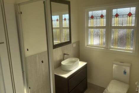 Photo of property in 21 Mayfair Crescent, Mairangi Bay, Auckland, 0630