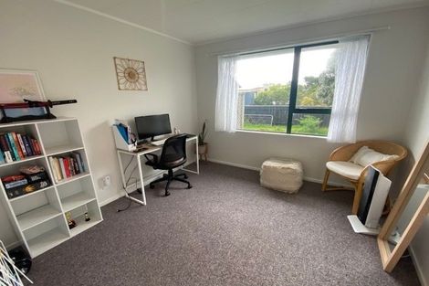 Photo of property in 31 Rutherford Drive, Waikanae Beach, Waikanae, 5036