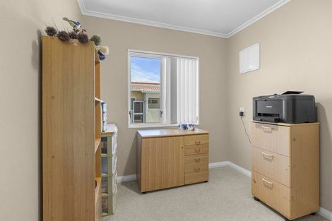 Photo of property in 50 Leslie Street, Waitara, 4320