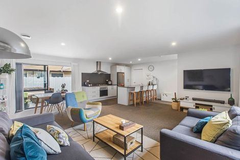 Photo of property in 14 Kotuku Crescent, Takanini, 2112