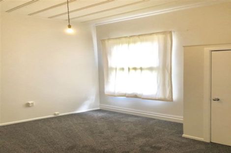 Photo of property in 51 Sturges Road, Henderson, Auckland, 0612