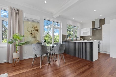 Photo of property in 2 Fairmount Road, Titirangi, Auckland, 0604