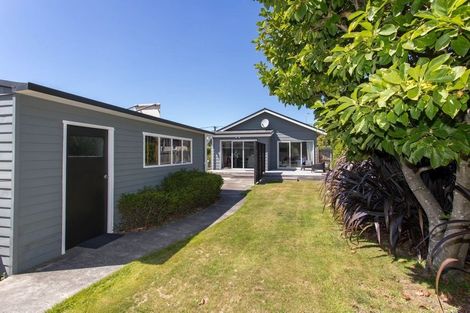 Photo of property in 27 Somerfield Street, Somerfield, Christchurch, 8024