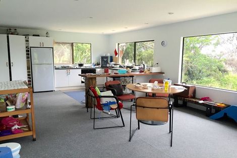 Photo of property in 2 Shirley Road, Parau, Auckland, 0604