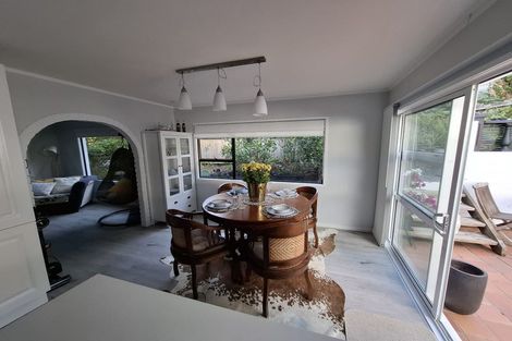 Photo of property in 1/64 Carlisle Road, Browns Bay, Auckland, 0630