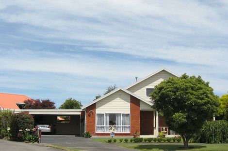 Photo of property in 8 De Courcy Place, Avondale, Christchurch, 8061