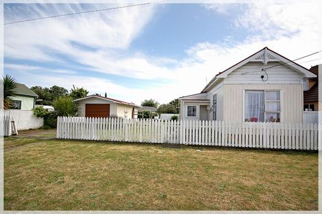 Photo of property in 11 Whittaker Street, Foxton, 4814