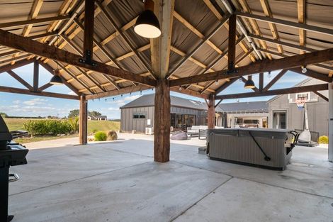 Photo of property in 137 Mchardie Road, Bulls, 4894