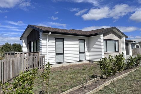 Photo of property in 88 Arran Drive, Orewa, 0931