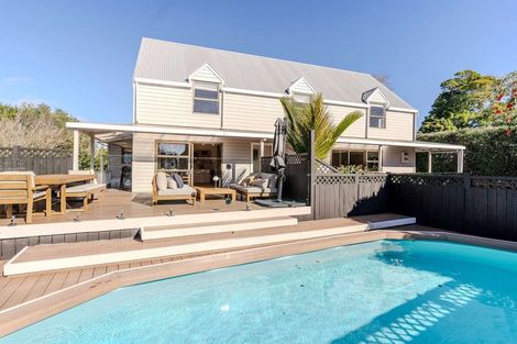 Photo of property in 74 Hone Heke Road, Kerikeri, 0230