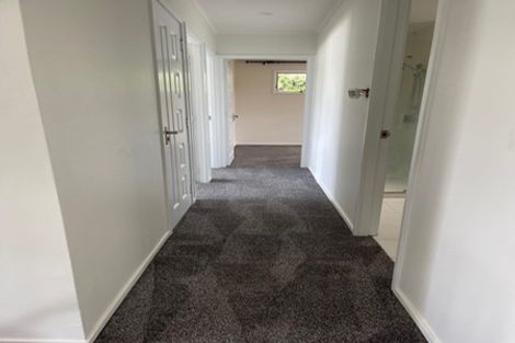 Photo of property in 31 Sequoia Place, Sunnynook, Auckland, 0620