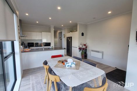 Photo of property in 2 Wai Place, Westgate, Auckland, 0614