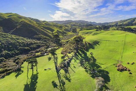 Photo of property in 609 Ohariu Valley Road, Ohariu, Wellington, 6037