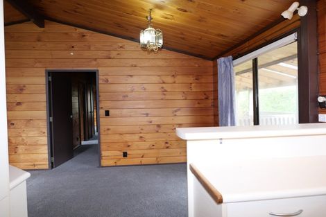 Photo of property in 7 Nugget Grove, Raumati Beach, Paraparaumu, 5032