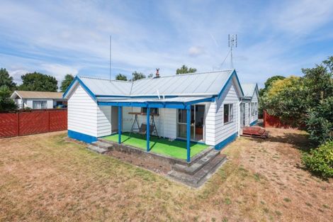 Photo of property in 25 Oakfield Crescent, Pukete, Hamilton, 3200