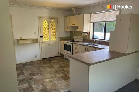 Photo of property in 31 Kaikorai Valley Road, Kaikorai, Dunedin, 9010