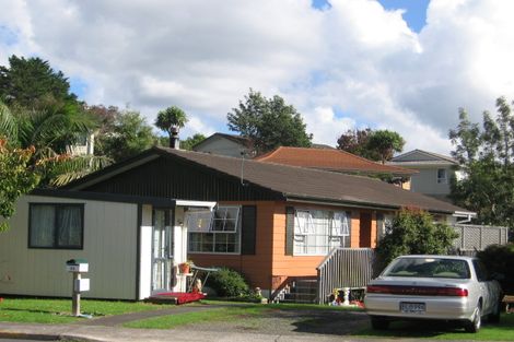 Photo of property in 35 Adam Sunde Place, Glen Eden, Auckland, 0602