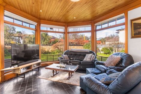 Photo of property in 8 Jacksons Road, Merivale, Christchurch, 8014