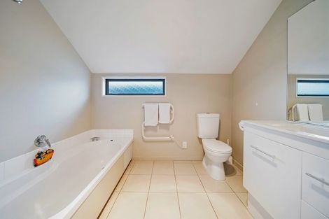 Photo of property in 39 Lyndon Street, Riccarton, Christchurch, 8041