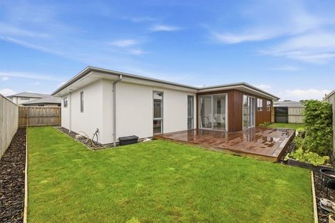 Photo of property in 35 Skibbereen Drive, Halswell, Christchurch, 8025