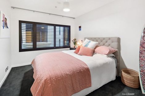 Photo of property in 2e/150 Oriental Parade, Oriental Bay, Wellington, 6011