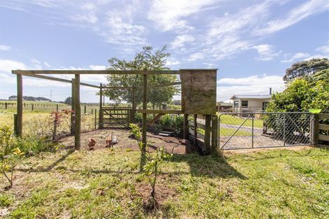 Photo of property in 622 Mountain Road, Lepperton, New Plymouth, 4373