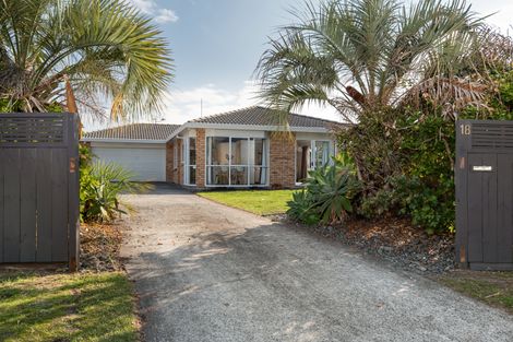 Photo of property in 18 Ocean Crest, Papamoa Beach, Papamoa, 3118
