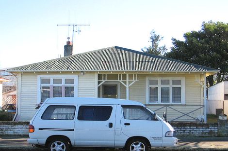 Photo of property in 19 Edgeware Road, Palmerston North, 4410