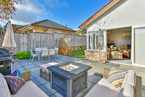 Photo of property in 69 Riverton Drive, Randwick Park, Auckland, 2105