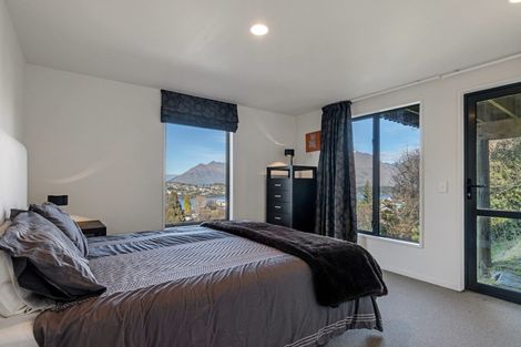 Photo of property in 9 Woodlands Close, Queenstown, 9300