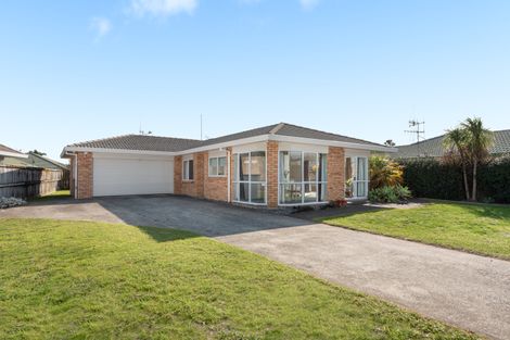 Photo of property in 18 Ocean Crest, Papamoa Beach, Papamoa, 3118